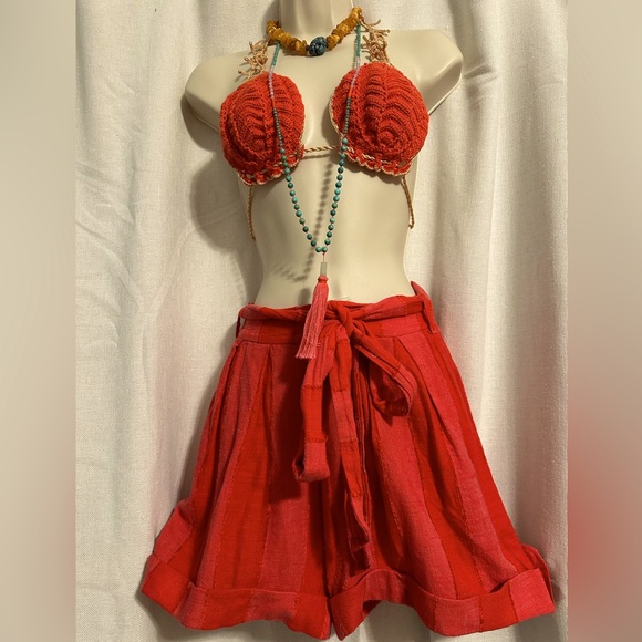 ***Bikini top and jewelry not included *** - Picture 1 of 1